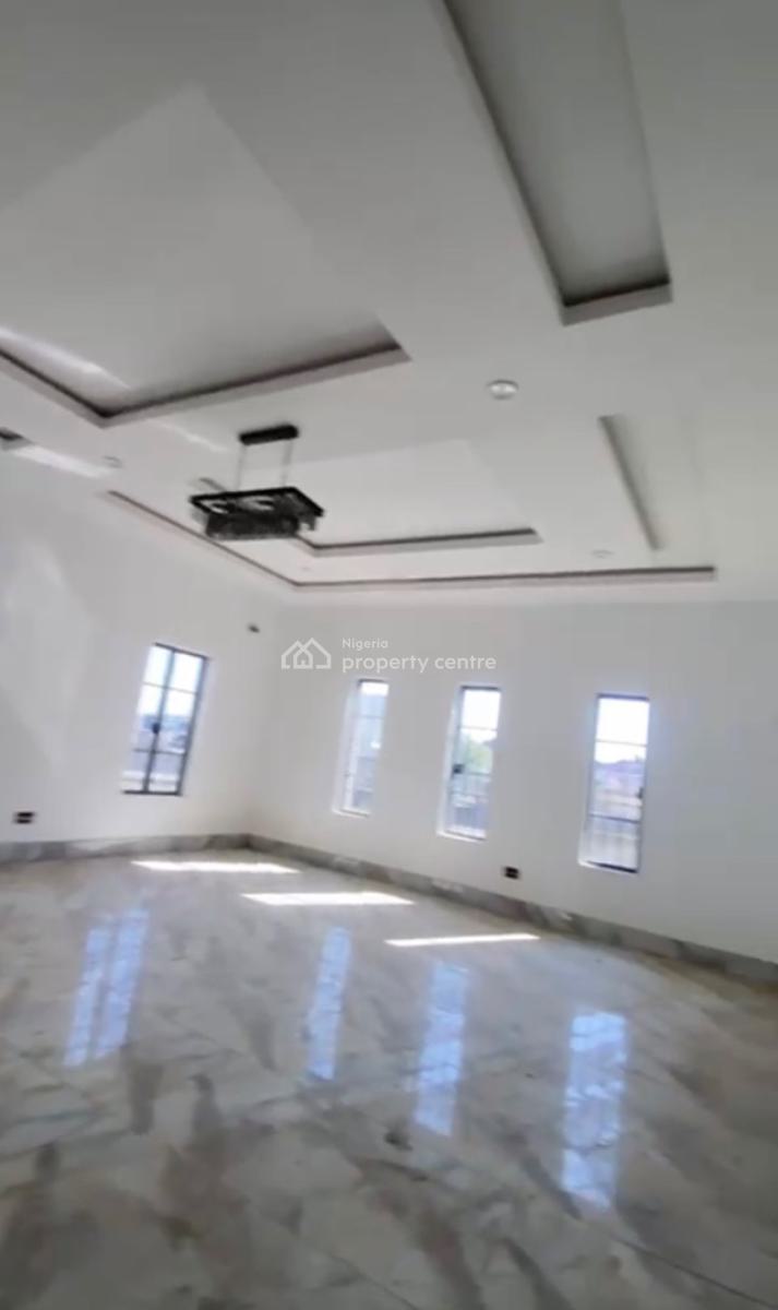 Exquisite 5 Bedroom En-suite Duplex + Bq+ Large Car Park, Lugbe District, Abuja, Detached Duplex for Sale