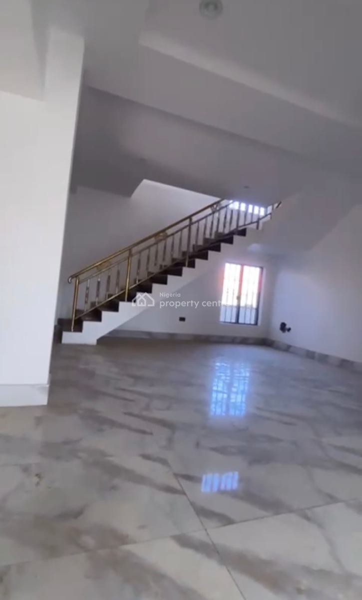 Exquisite 5 Bedroom En-suite Duplex + Bq+ Large Car Park, Lugbe District, Abuja, Detached Duplex for Sale