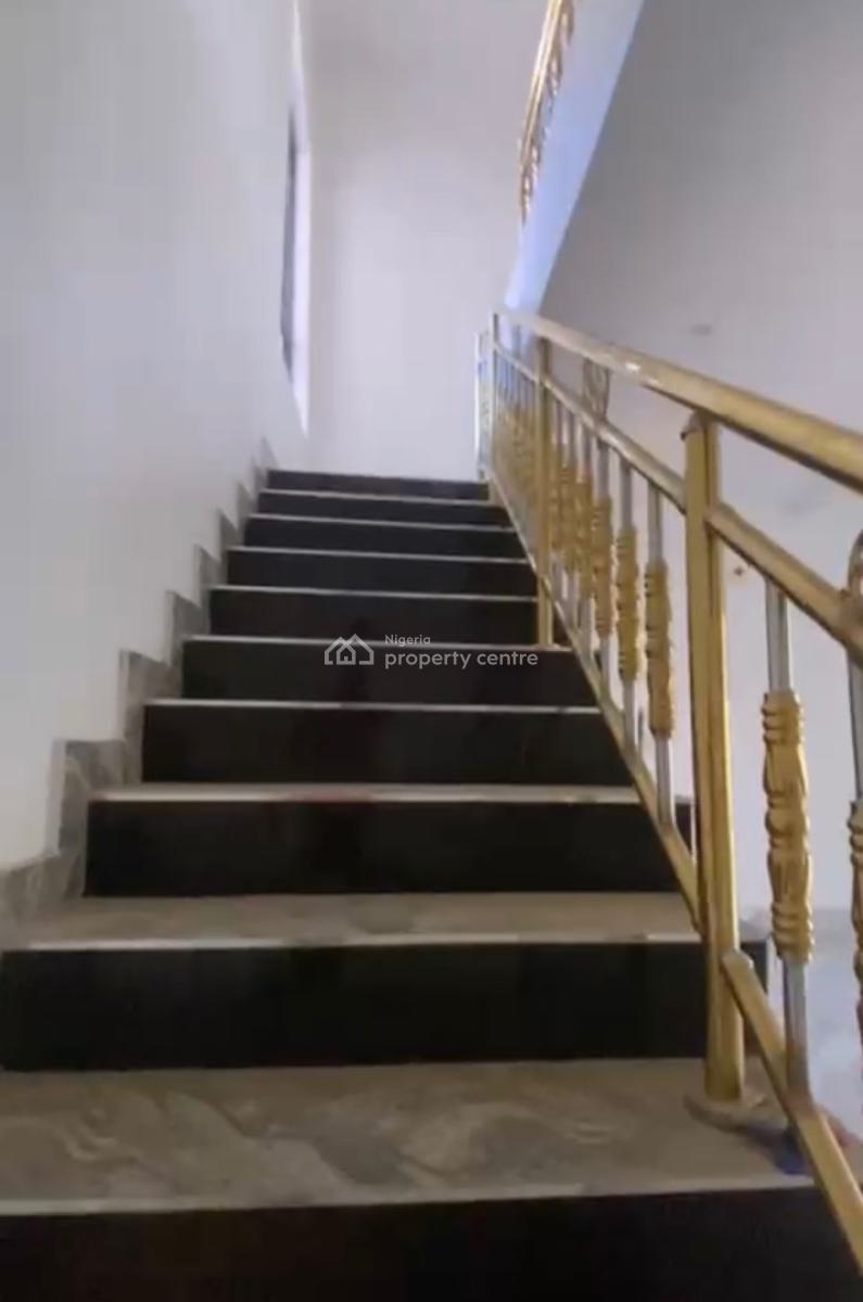 Exquisite 5 Bedroom En-suite Duplex + Bq+ Large Car Park, Lugbe District, Abuja, Detached Duplex for Sale