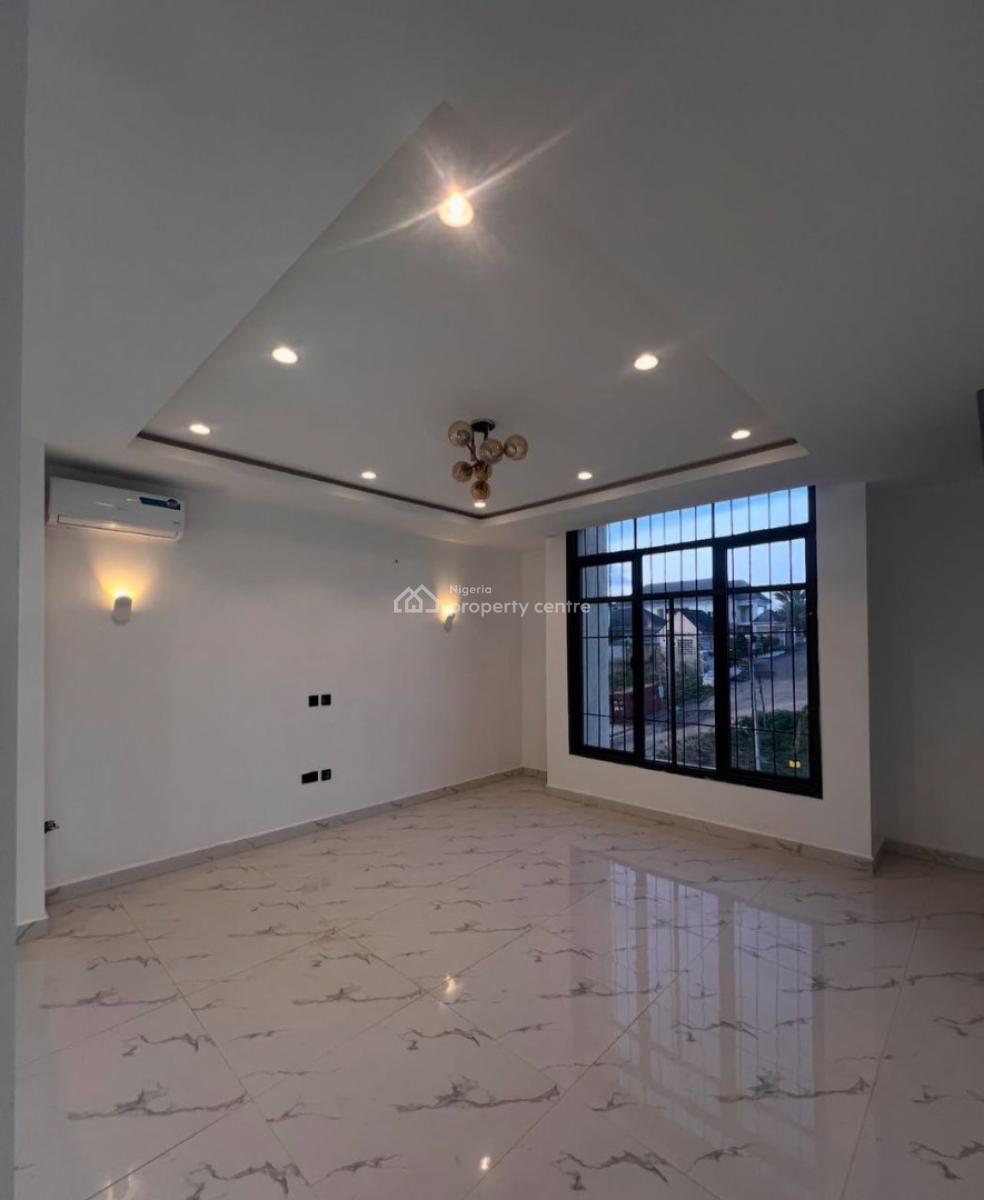 5bedroom Semi Detached Duplex with a Bq, Asokoro District, Abuja, Semi-detached Duplex for Rent