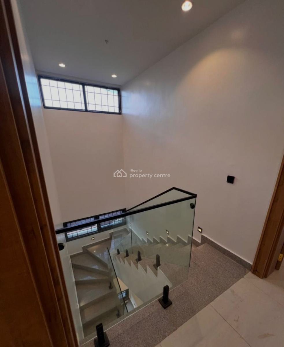 5bedroom Semi Detached Duplex with a Bq, Asokoro District, Abuja, Semi-detached Duplex for Rent