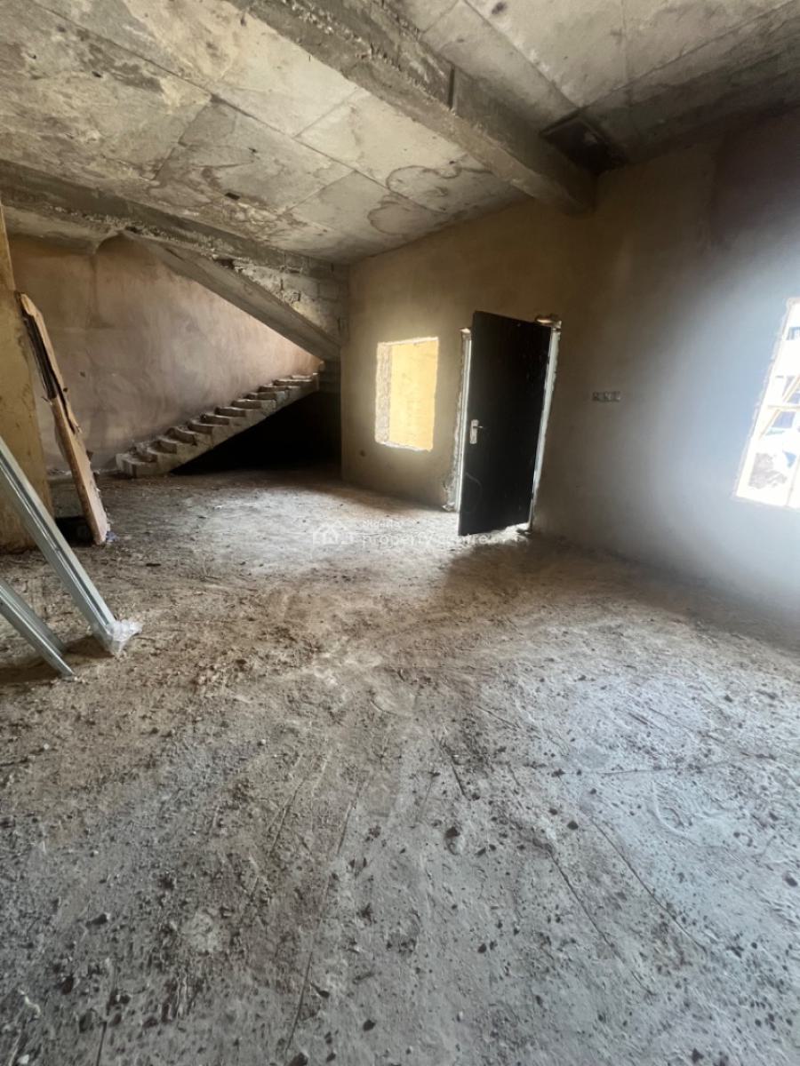 3 Bedrooms Terrace Duplex with a Penthouse, Kia Academic Road By, Wuye, Abuja, Terraced Duplex for Sale