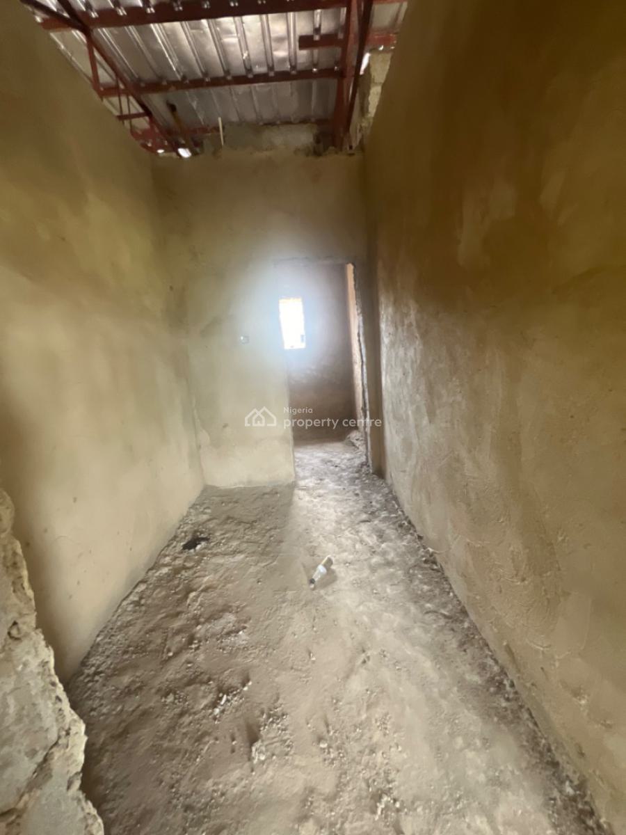 3 Bedrooms Terrace Duplex with a Penthouse, Kia Academic Road By, Wuye, Abuja, Terraced Duplex for Sale