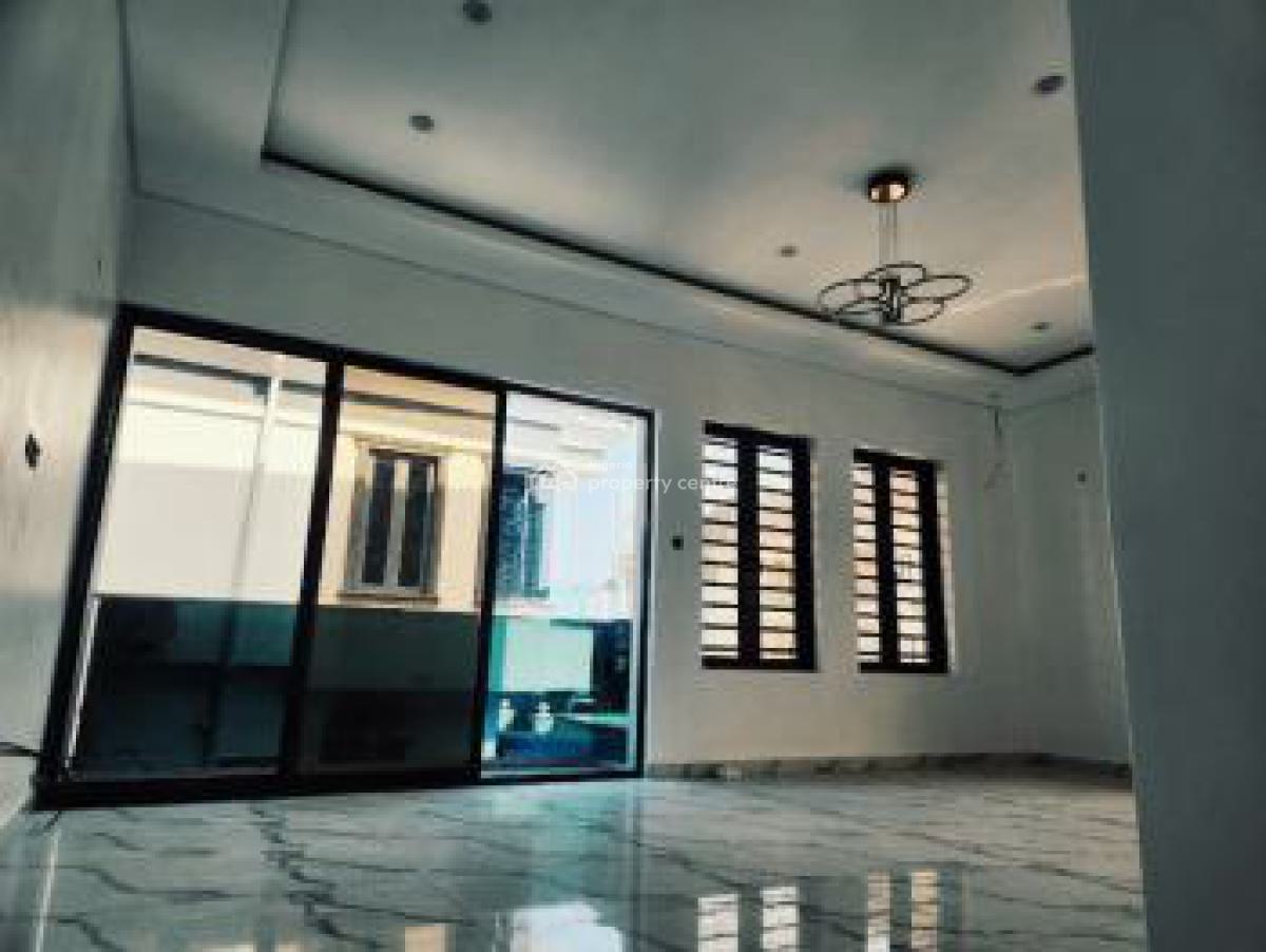 4 Bedroom Semi-detached Duplex Plus 2 Rooms, Off Platinum Way, Jakande, Lekki, Lagos, Semi-detached Duplex for Sale