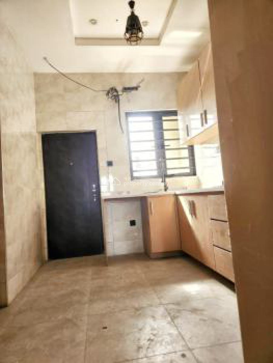 4 Bedroom Semi-detached Duplex Plus 2 Rooms, Off Platinum Way, Jakande, Lekki, Lagos, Semi-detached Duplex for Sale