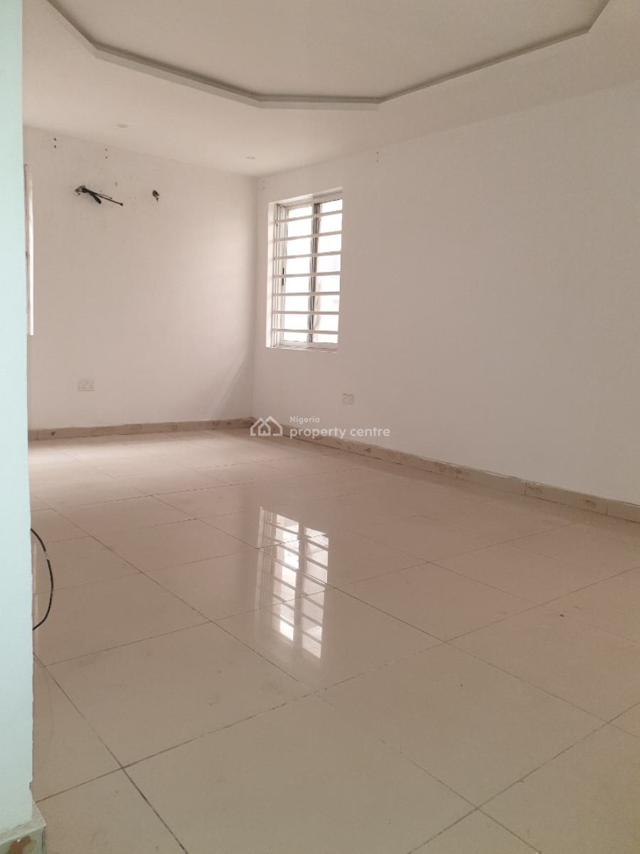 Spacious 3 Bedroom, Osapa, Lekki, Lagos, Flat / Apartment for Rent