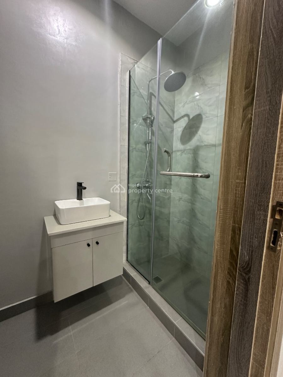 3 Bedroom Flat, Off Admiralty Way, Lekki Phase 1, Lekki, Lagos, Flat / Apartment for Rent