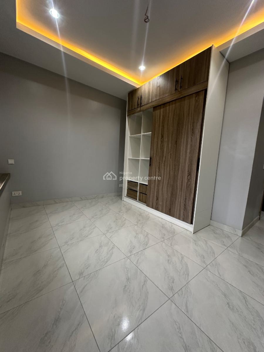 3 Bedroom Flat, Off Admiralty Way, Lekki Phase 1, Lekki, Lagos, Flat / Apartment for Rent