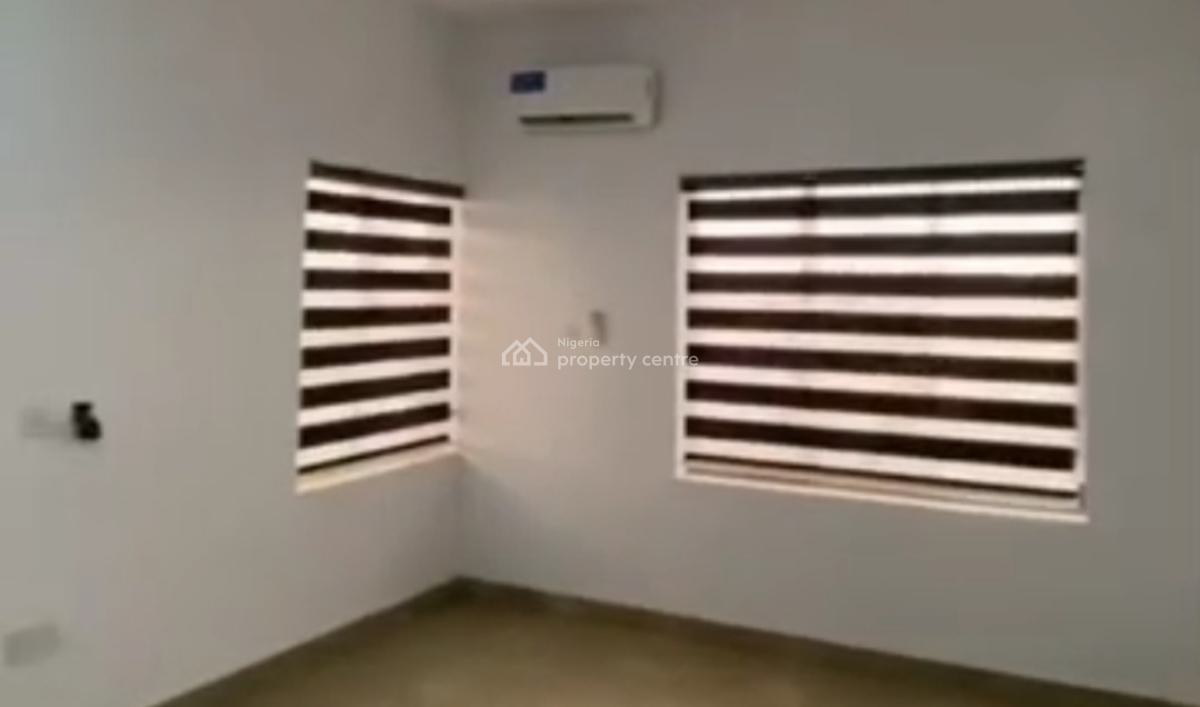 Luxury & Spacious 3 Bedroom Penthouse Apartment Serviced with Elevator, Ifako, Gbagada, Lagos, Flat / Apartment for Sale