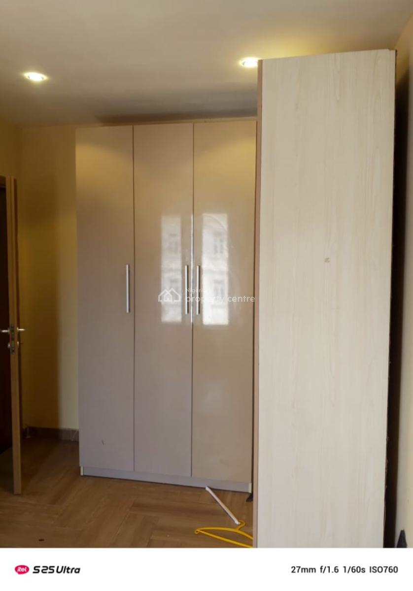 Well Maintained 2 Bedroom Maisonette, Agungi, Lekki, Lagos, Flat / Apartment for Rent