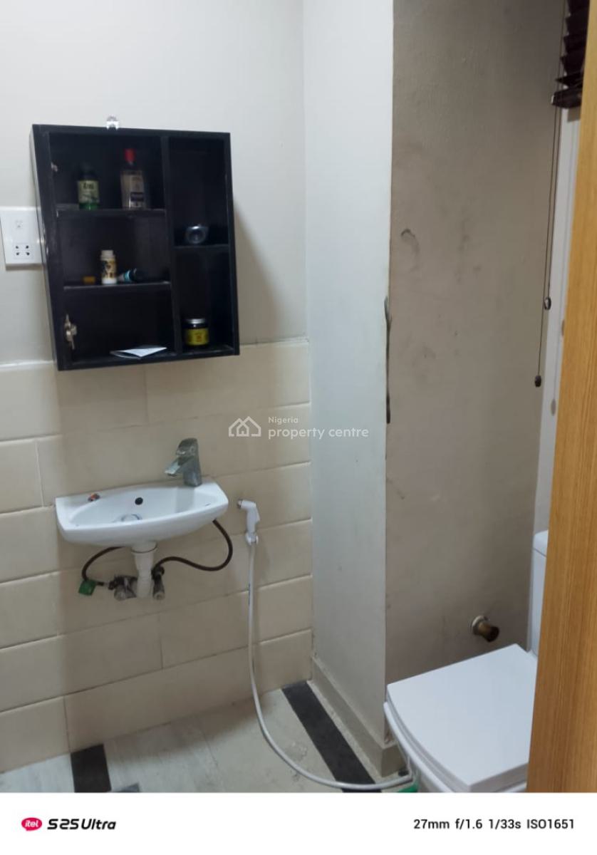 Well Maintained 2 Bedroom Maisonette, Agungi, Lekki, Lagos, Flat / Apartment for Rent