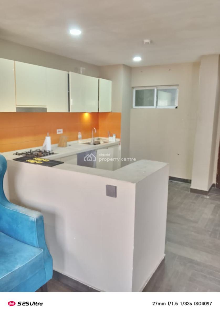 Well Maintained 2 Bedroom Maisonette, Agungi, Lekki, Lagos, Flat / Apartment for Rent