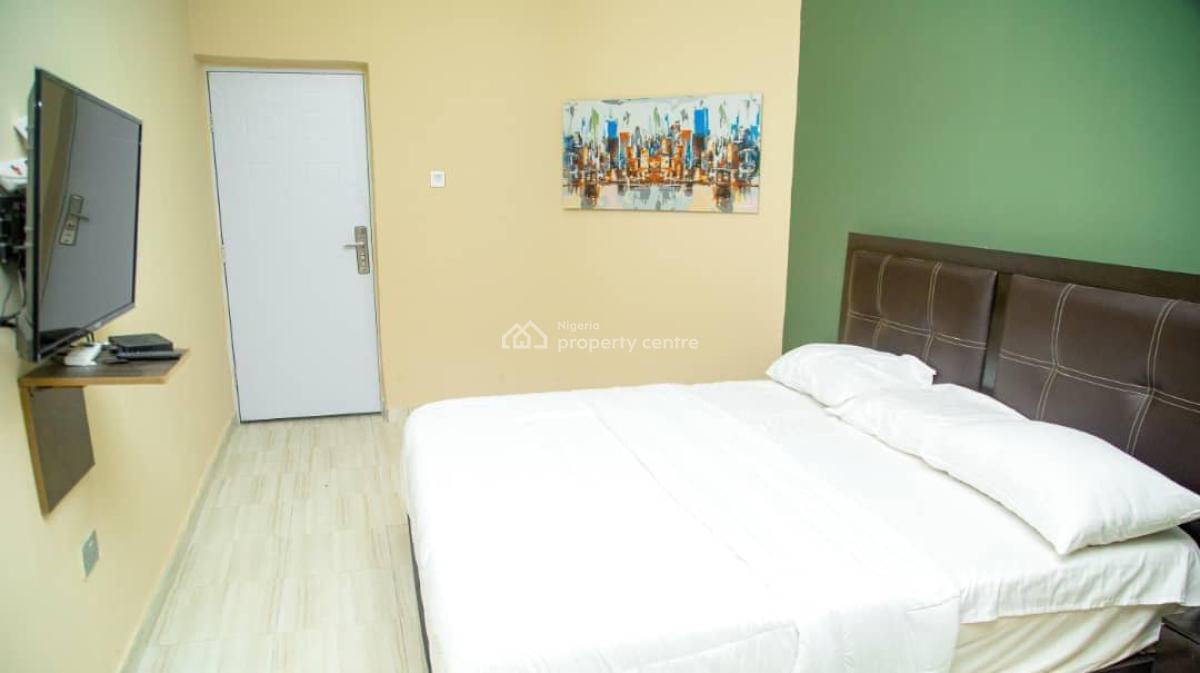 Very Sharp 3 Bedroom Apartment, Ikota, Lekki, Lagos, Flat / Apartment for Rent