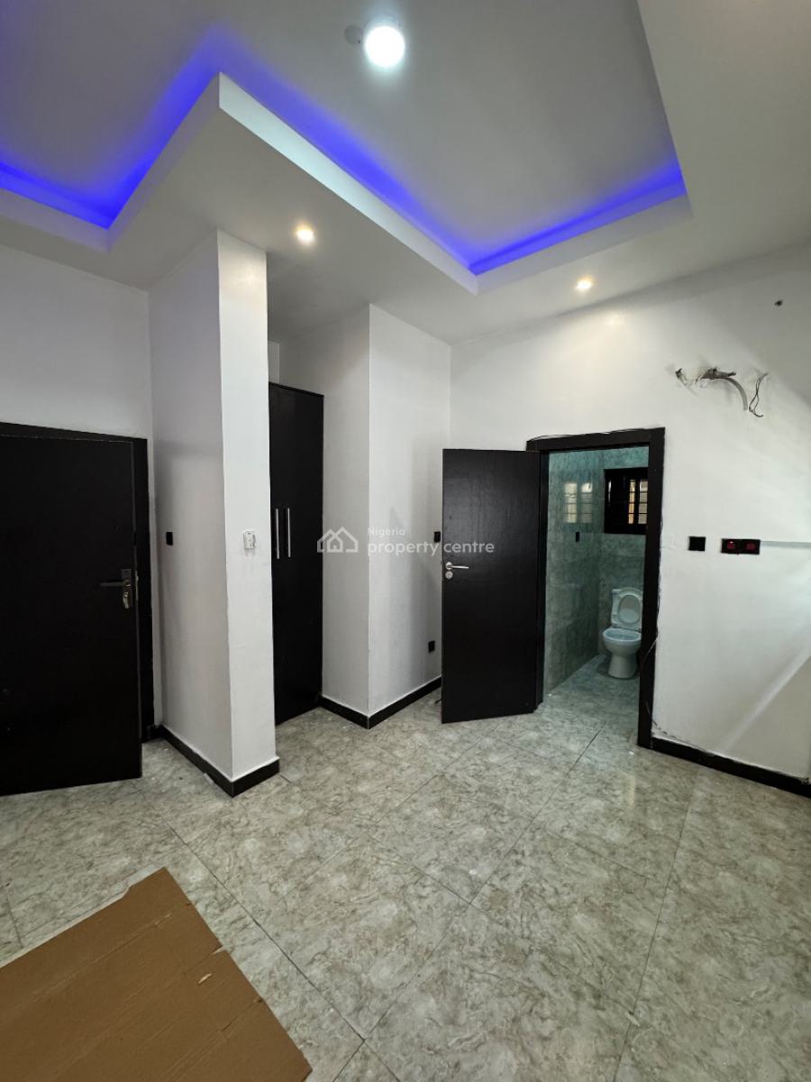 Luxury 3 Bedroom Apartment Self Compound, Chevron, Lekki Expressway, Lekki, Lagos, Flat / Apartment for Rent
