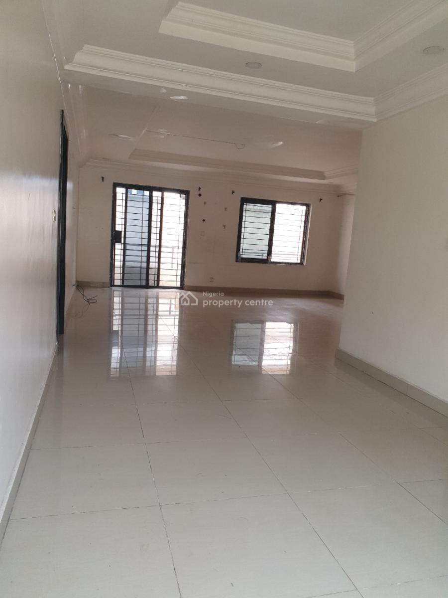 Spacious 3 Bedroom Flat, Osapa, Lekki, Lagos, Flat / Apartment for Rent