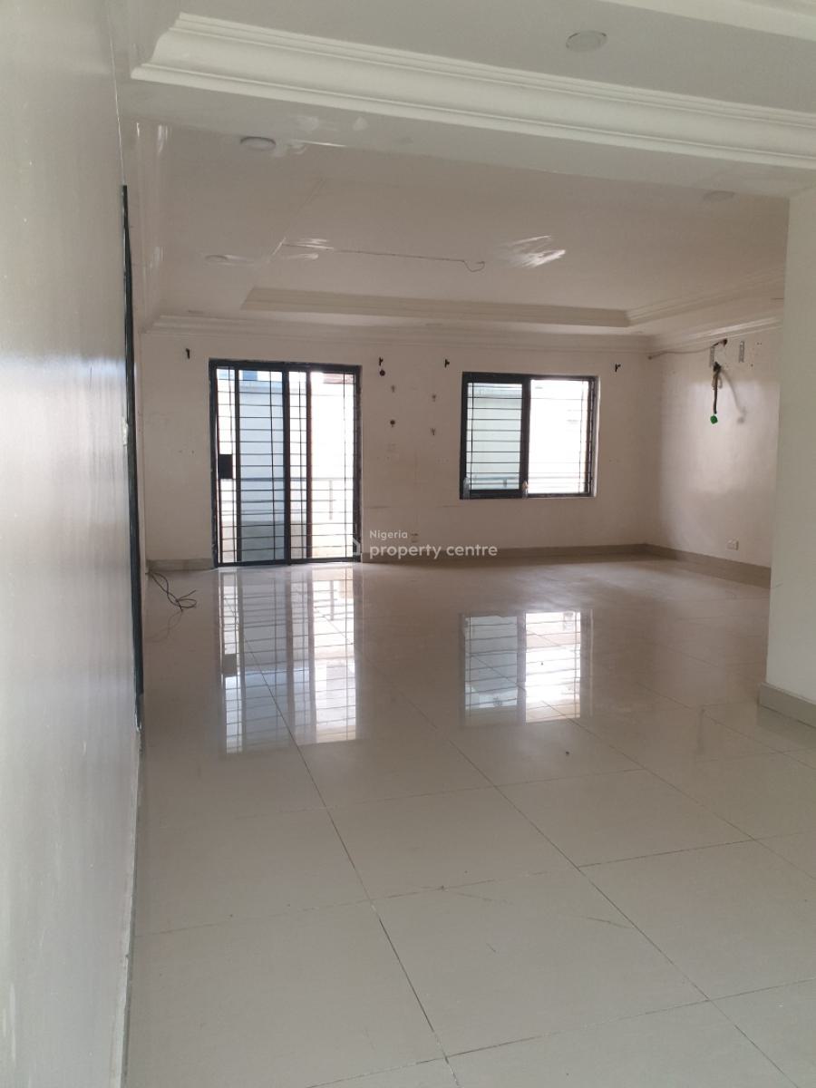 Spacious 3 Bedroom Flat, Osapa, Lekki, Lagos, Flat / Apartment for Rent