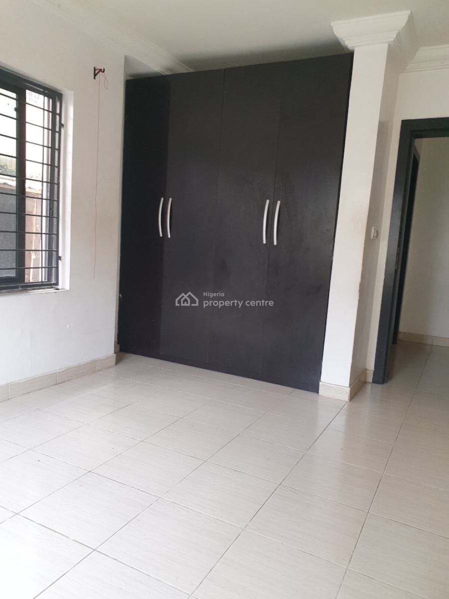 Spacious 3 Bedroom Flat, Osapa, Lekki, Lagos, Flat / Apartment for Rent