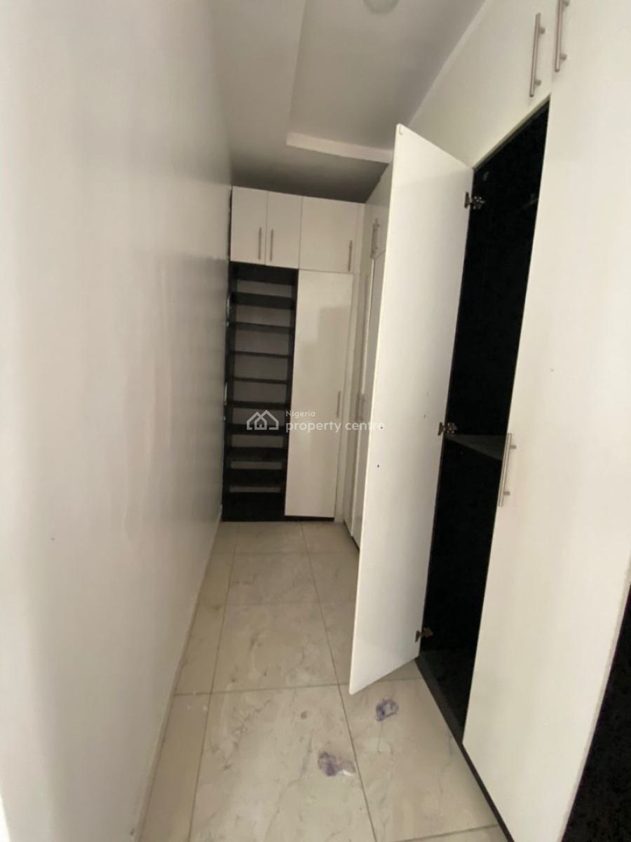 5 Bedrooms Commercial Duplex with Bq, Orchid Road, Lekki Phase 2, Lekki, Lagos, School for Rent
