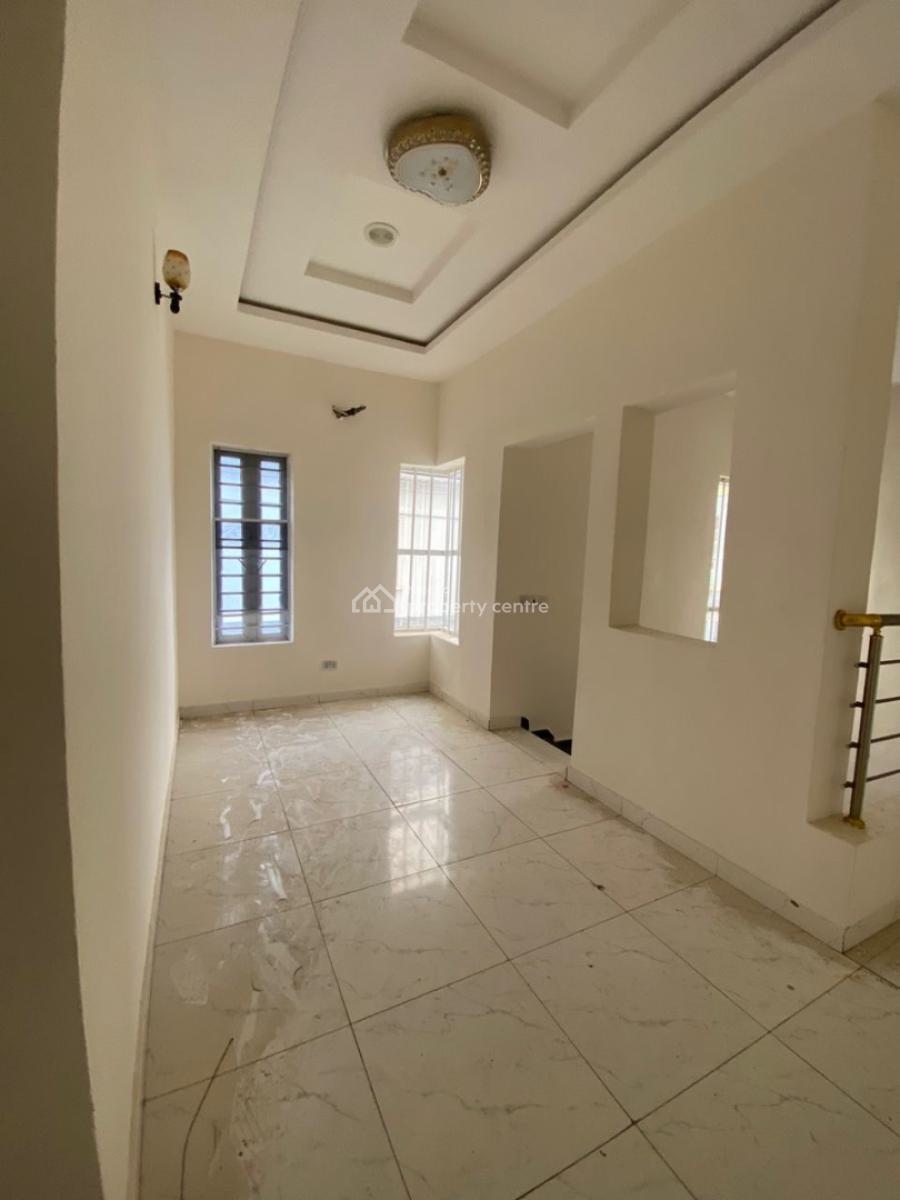 5 Bedrooms Commercial Duplex with Bq, Orchid Road, Lekki Phase 2, Lekki, Lagos, School for Rent