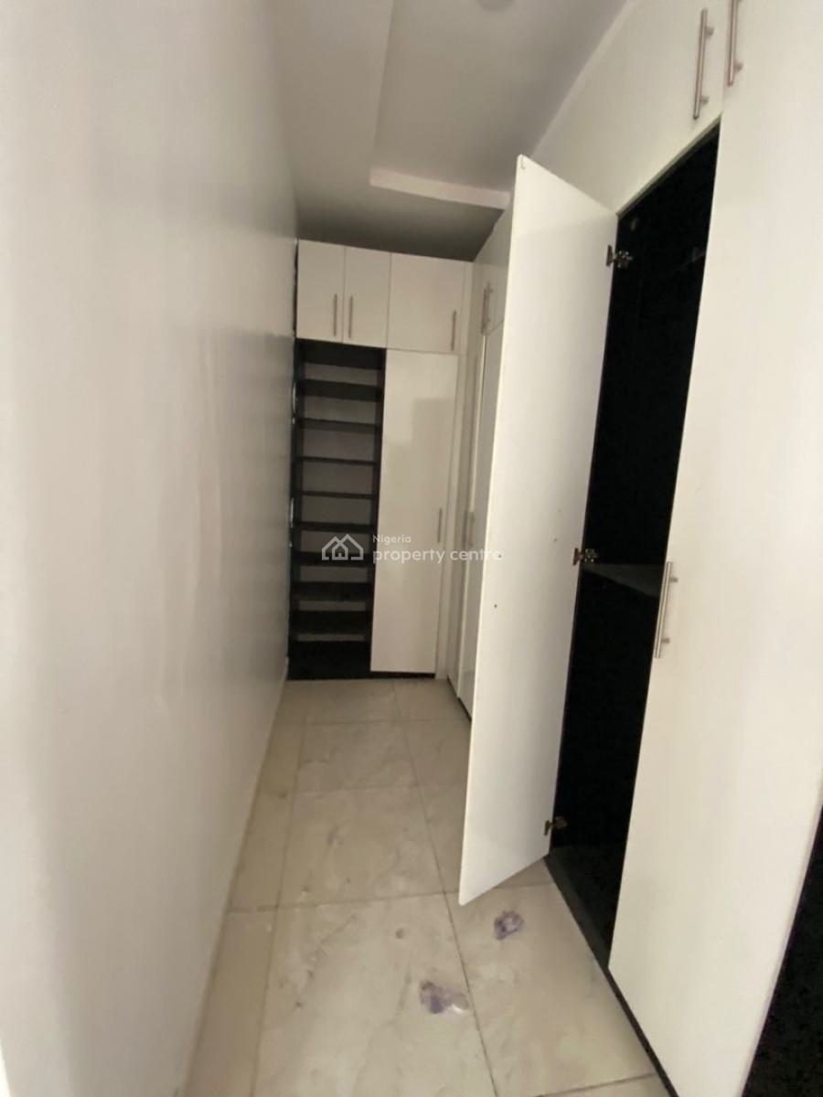 5 Bedrooms Commercial Duplex with Bq, Orchid Road, Lekki Phase 2, Lekki, Lagos, School for Rent