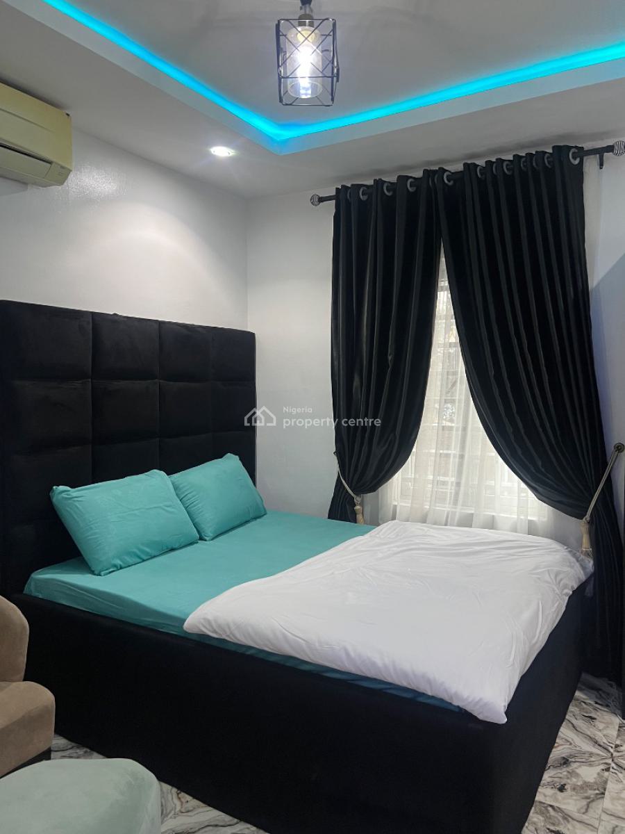 Well Furnished and Serviced Studio Apartment, 8 Lawal Street, Jibowu, Yaba, Lagos, Self Contain (single Rooms) for Rent