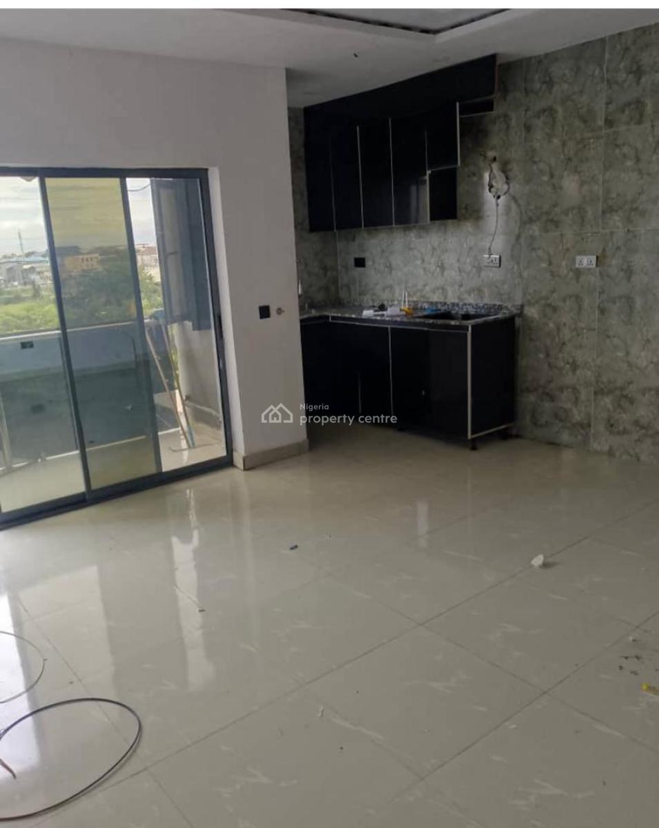 Spacious 1 Bedroom Apartment with Elevator, Lekki Phase 1, Lekki, Lagos, Flat / Apartment for Rent