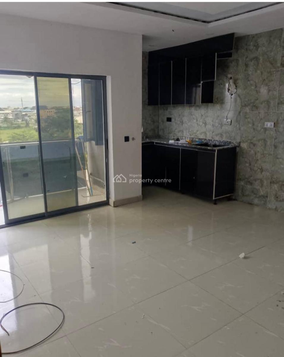 Spacious 1 Bedroom Apartment with Elevator, Lekki Phase 1, Lekki, Lagos, Flat / Apartment for Rent