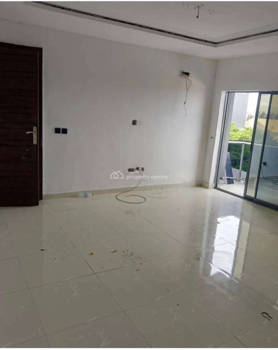 Spacious 1 Bedroom Apartment with Elevator, Lekki Phase 1, Lekki, Lagos, Flat / Apartment for Rent