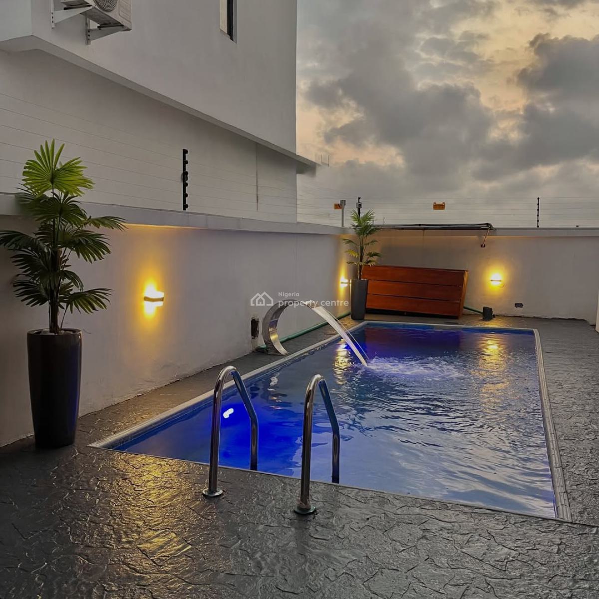 Short-spot Supreme Elite 6 Bedroom Duplex Apartment, Freedom Way, Lekki Phase 1, Lekki, Lagos, Flat / Apartment Short Let