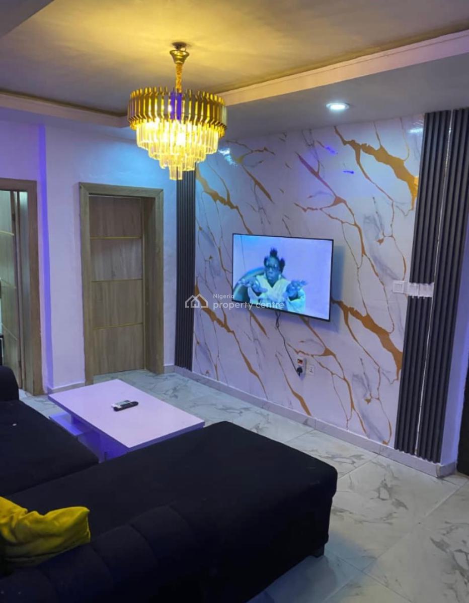 Lovely 2 Bedroom Apartment, Surulere, Lagos, Flat / Apartment Short Let