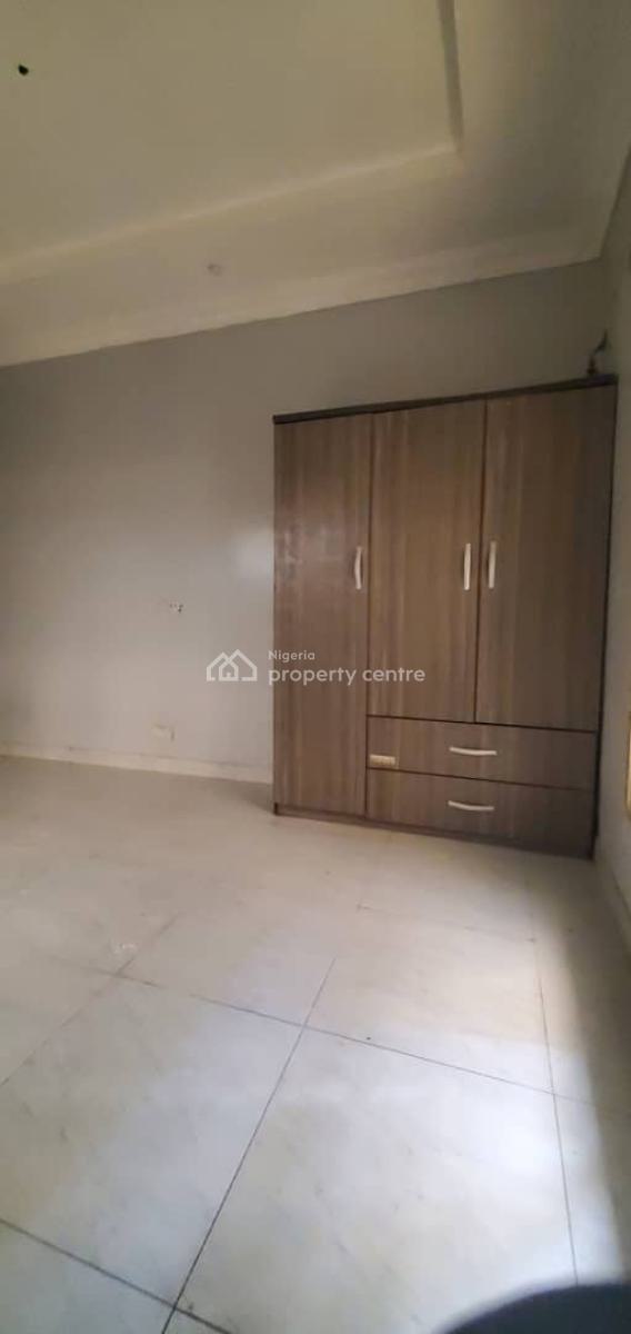 Spacious 2 Bedroom Flat, Osapa, Lekki, Lagos, Flat / Apartment for Rent