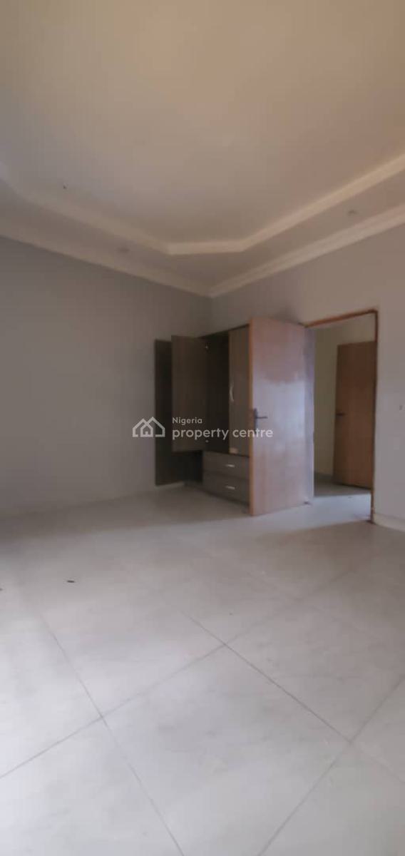 Spacious 2 Bedroom Flat, Osapa, Lekki, Lagos, Flat / Apartment for Rent