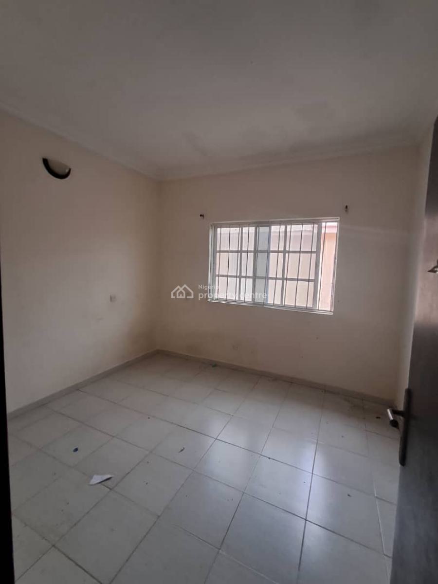 Spacious 2-bedroom Flat Upstairs, Okun Ajah, Ajah, Lagos, Flat / Apartment for Rent