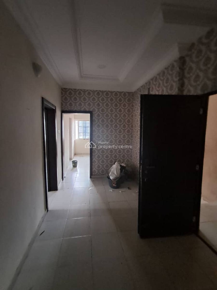 Spacious 2-bedroom Flat Upstairs, Okun Ajah, Ajah, Lagos, Flat / Apartment for Rent