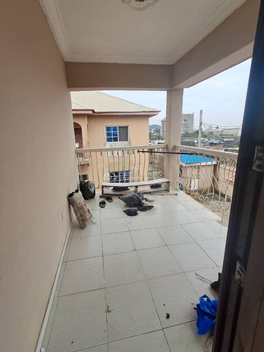 Spacious 2-bedroom Flat Upstairs, Okun Ajah, Ajah, Lagos, Flat / Apartment for Rent