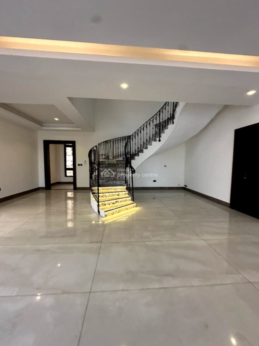 5 Bedroom Luxury Penthouse, Off Queens Drive, Ikoyi, Lagos, Flat / Apartment for Sale