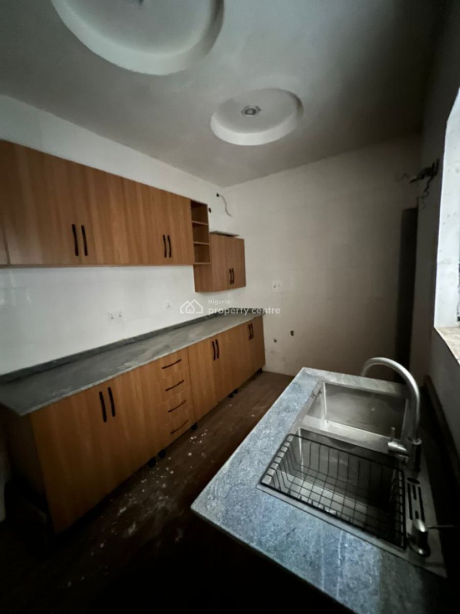 3 Bedroom with Bq 2nd Floor, Stella Maris College Axis, Life Camp, Abuja, Flat / Apartment for Rent
