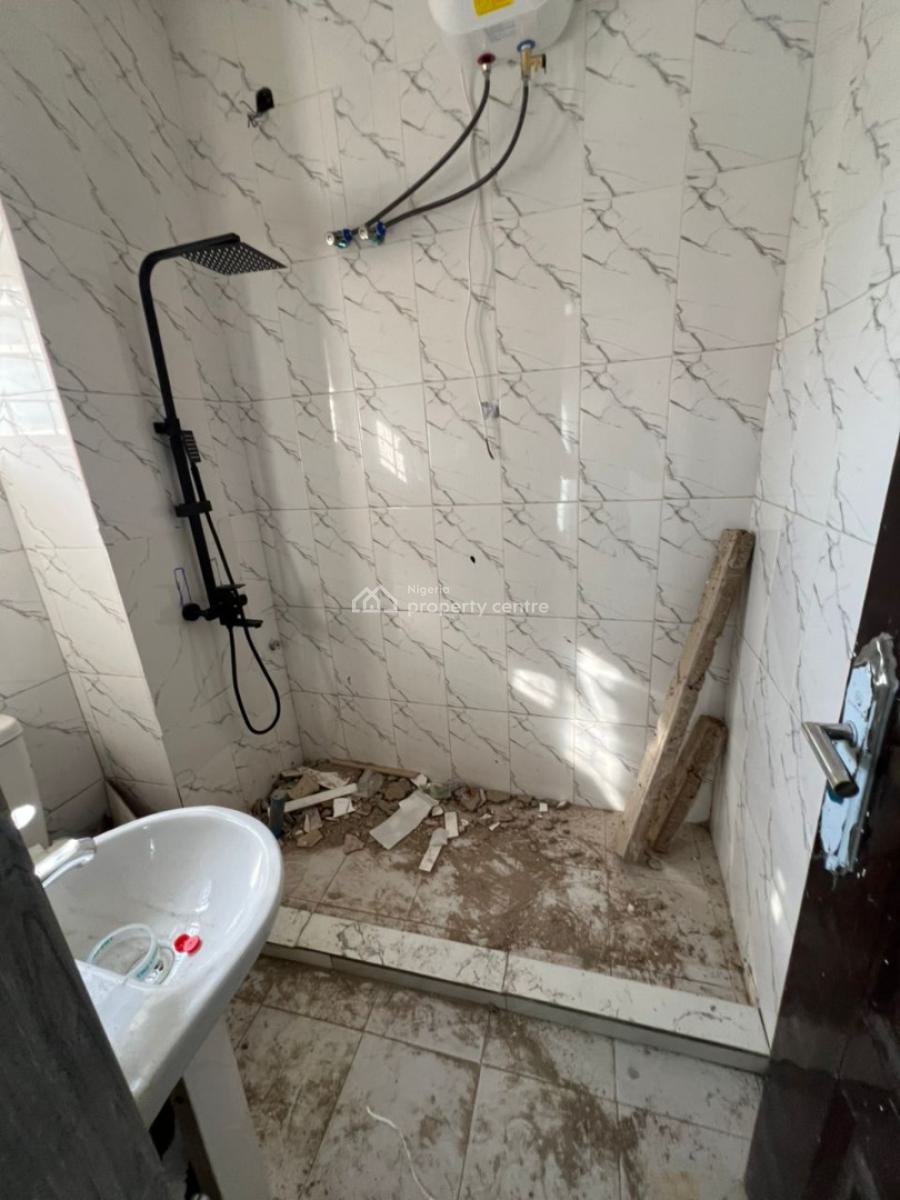 3 Bedroom with Bq 2nd Floor, Stella Maris College Axis, Life Camp, Abuja, Flat / Apartment for Rent