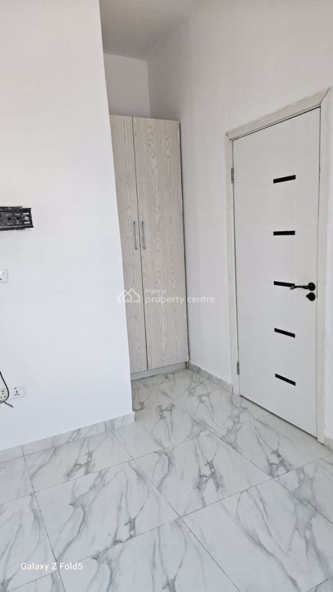 Massive Distress Property 4 Bedroom Fully Detached Duplex, Osapa London, Osapa, Lekki, Lagos, Detached Duplex for Sale