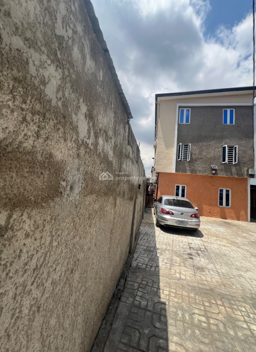 Already Furnished Very Spacious Studio Apartment, Lawal Street, Jibowu, Yaba, Lagos, Self Contain (single Rooms) for Rent
