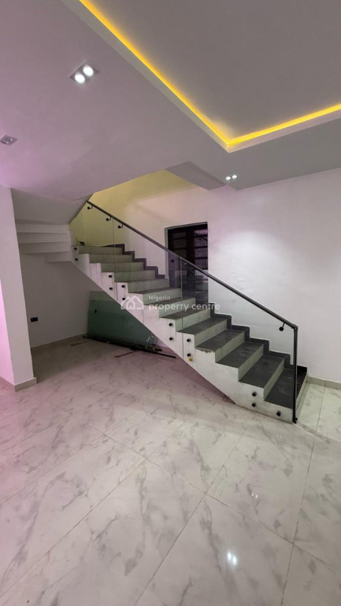 5 Bedroom Fully Detached Duplex with Bq, Ologolo, Lekki, Lagos, Detached Duplex for Sale