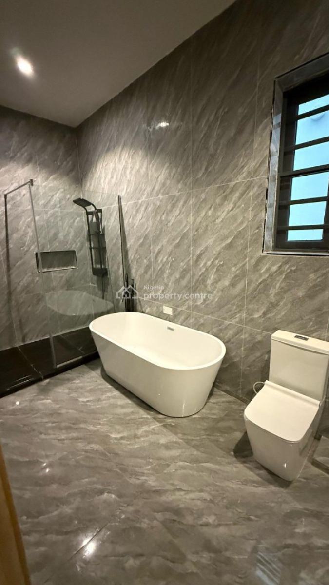 5 Bedroom Fully Detached Duplex with Bq, Ologolo, Lekki, Lagos, Detached Duplex for Sale
