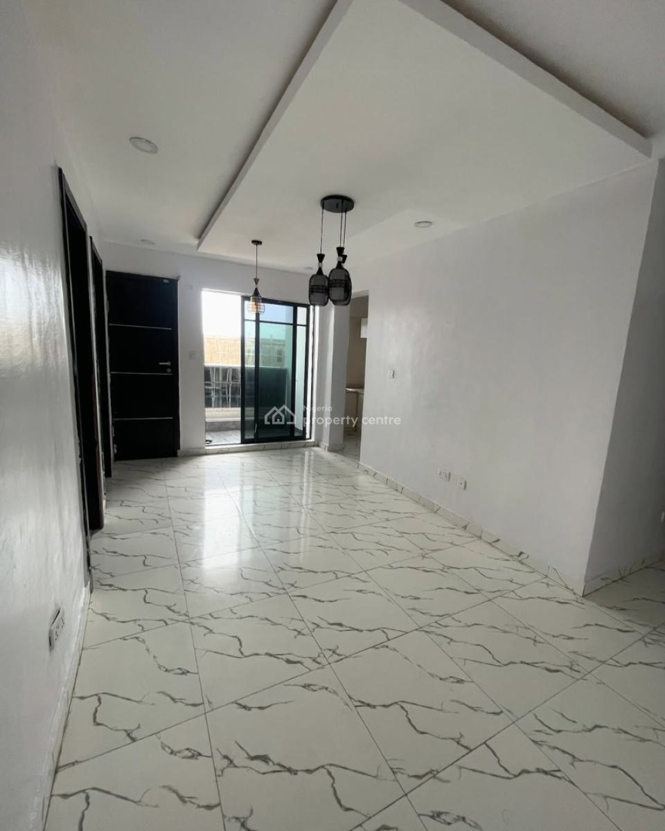 Neat 2 Bedroom Apartment with Governors Consent, Off Saka Oluwa Street, Ologolo, Lekki, Lagos, Flat / Apartment for Sale