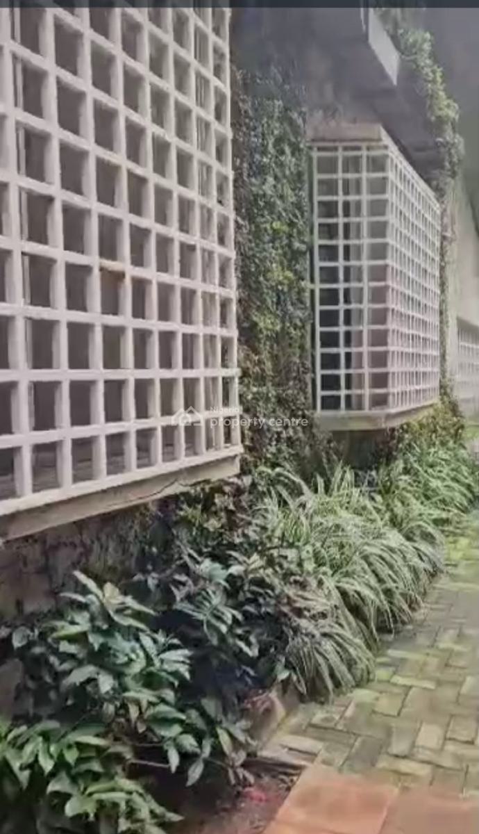 4 Bedroom Luxury Bungalow on 2,000 Square Meter of Land, Isaac John, Ikeja Gra, Ikeja, Lagos, Detached Bungalow for Sale
