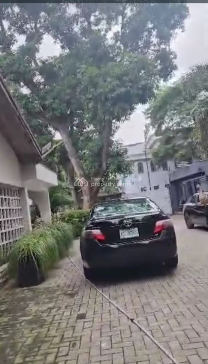4 Bedroom Luxury Bungalow on 2,000 Square Meter of Land, Isaac John, Ikeja Gra, Ikeja, Lagos, Detached Bungalow for Sale