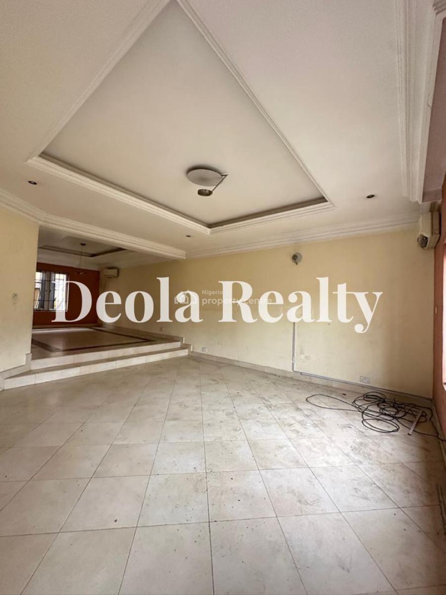 a Well Renovated 5 Bedrooms Spacious Fully Detached Duplex with Bq, By Dowel College, Lekki Phase 1, Lekki, Lagos, Detached Duplex for Rent