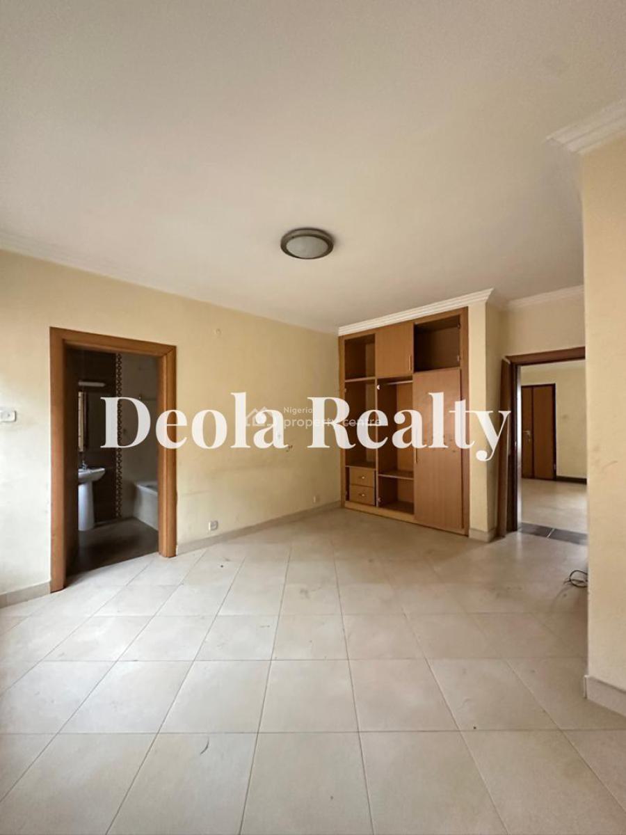 a Well Renovated 5 Bedrooms Spacious Fully Detached Duplex with Bq, By Dowel College, Lekki Phase 1, Lekki, Lagos, Detached Duplex for Rent
