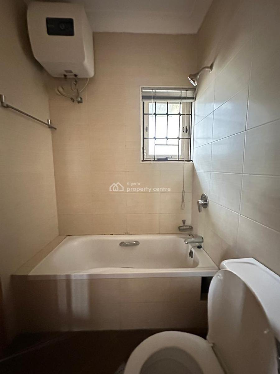 a Well Renovated 5 Bedrooms Spacious Fully Detached Duplex with Bq, By Dowel College, Lekki Phase 1, Lekki, Lagos, Detached Duplex for Rent