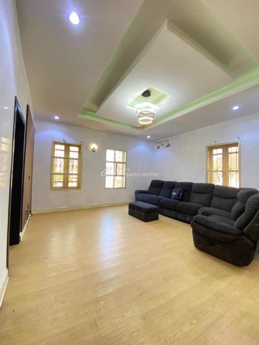 4 Bedroom House with Bq, Chevron, Lekki Expressway, Lekki, Lagos, Detached Duplex for Rent