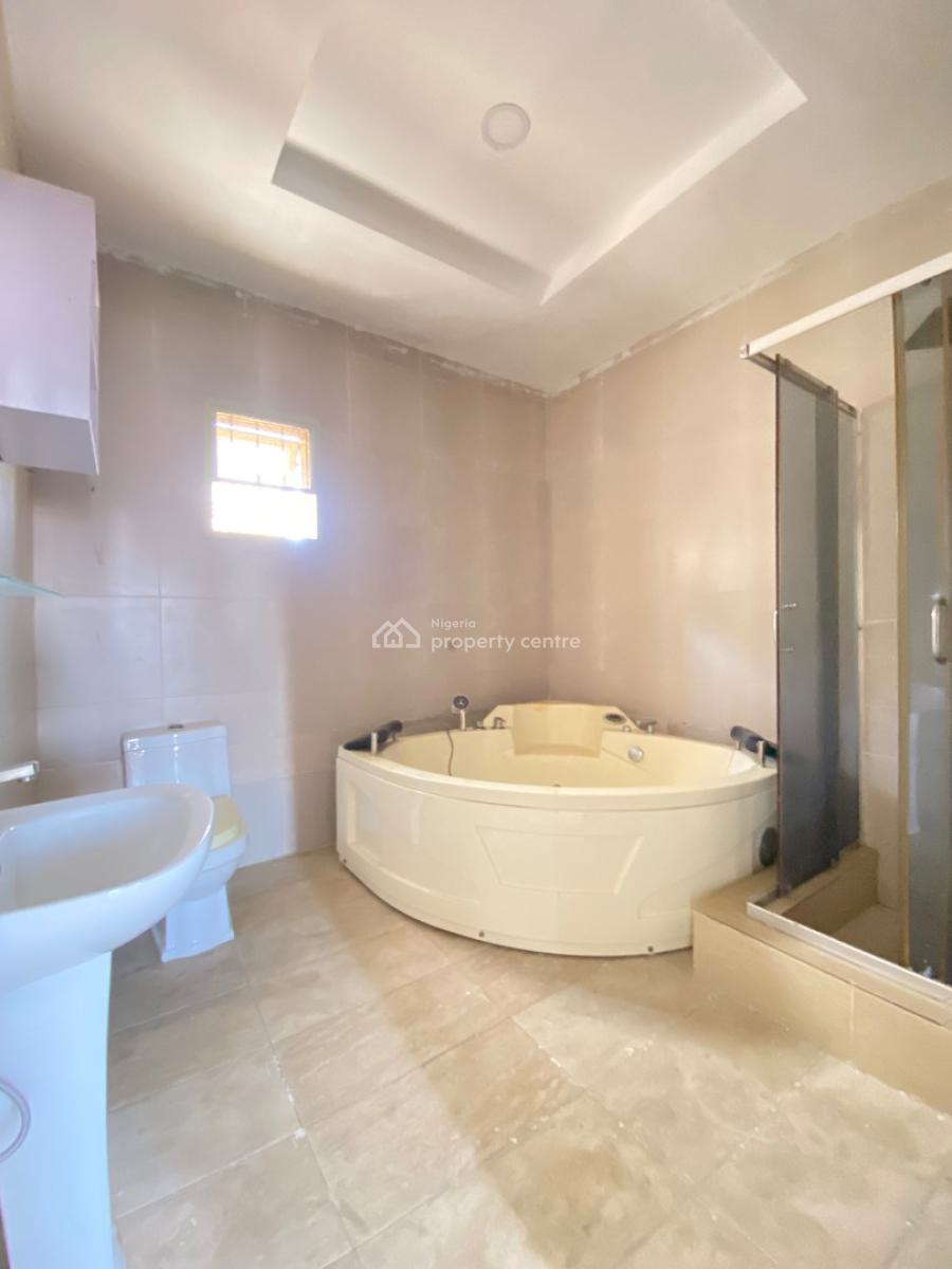 4 Bedroom House with Bq, Chevron, Lekki Expressway, Lekki, Lagos, Detached Duplex for Rent